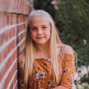 Meet your Posher, Calley